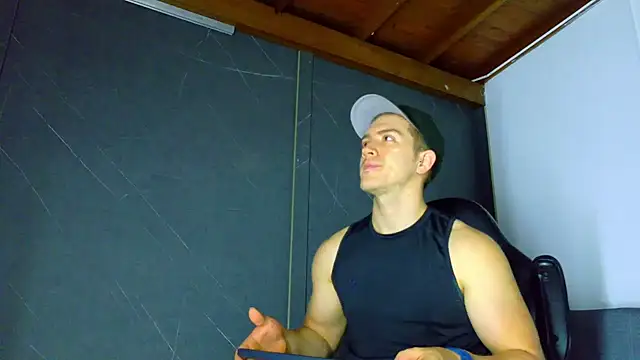 ALANNFERRER online show from January 2026 10:18:02 AM