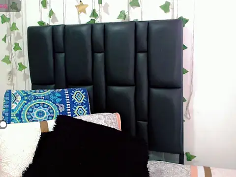 sara arias00 online show from September 2025 12:55:01 PM