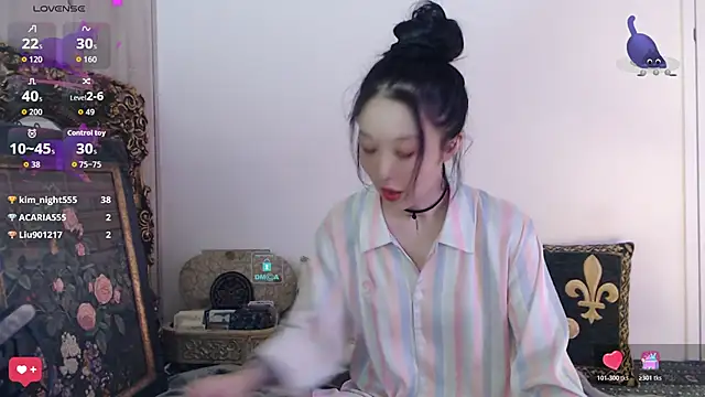 Etherealcat33 online show from October 2025 01:10:01 PM