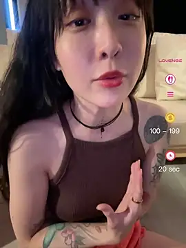 Snapshot of Etherealcat33 chatting on June 2026 02:33:02 PM Etherealcat33 online show from June 2026 02:33:02 PM