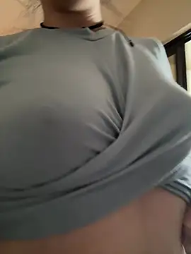 Etherealcat33 online show from April 2026 06:31:02 AM