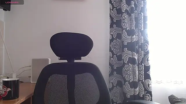 Snapshot of RosieHayes chatting on November 2025 10:19:02 AM RosieHayes online show from November 2025 10:19:02 AM