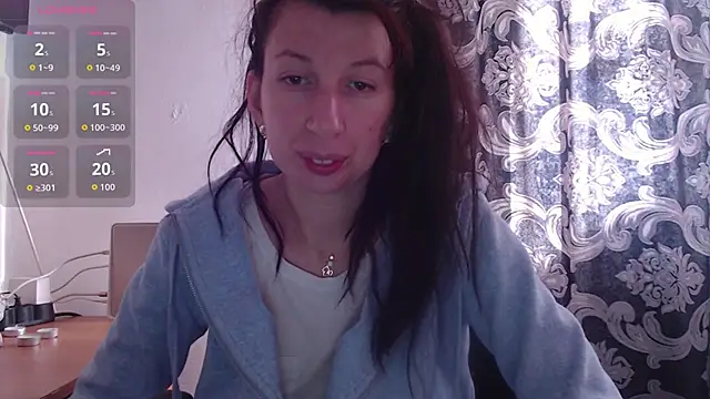 Snapshot of RosieHayes chatting on November 2025 08:29:02 AM RosieHayes online show from November 2025 08:29:02 AM