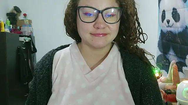 Snapshot of greeneyes_nurse chatting on July 2026 05:03:01 AM greeneyes nurse online show from July 2026 05:03:01 AM