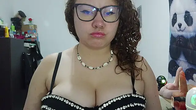 Snapshot of greeneyes_nurse chatting on June 2026 01:22:02 AM greeneyes nurse online show from June 2026 01:22:02 AM