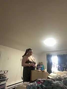 mommyxxmilkerxx online show from April 2026 08:03:02 PM