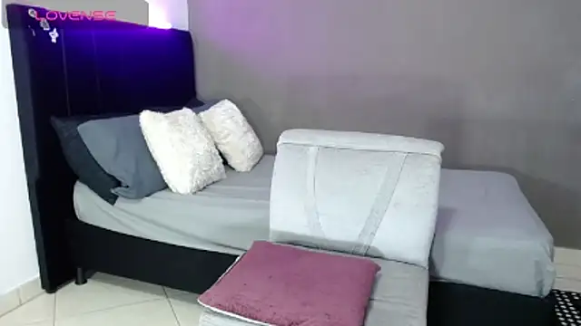 Matteo12  online show from March 2026 04:35:02 AM