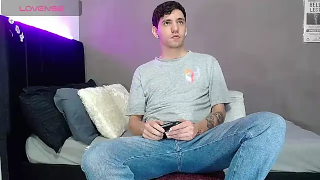 Matteo12  online show from March 2026 09:07:01 AM