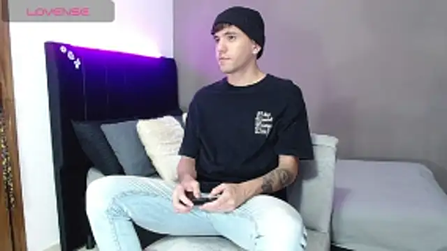 Matteo12  online show from March 2026 03:55:01 AM