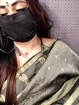 Snapshot of Cutie_nila26 chatting on November 2025 05:43:01 AM Cutie nila26 online show from November 2025 05:43:01 AM