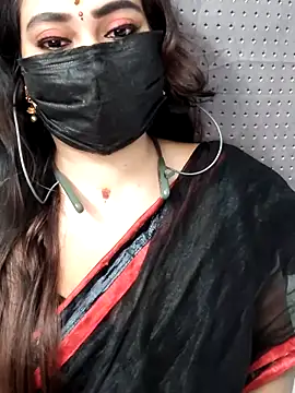 Snapshot of Cutie_nila26 chatting on October 2025 06:15:01 AM Cutie nila26 online show from October 2025 06:15:01 AM
