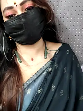 Snapshot of Cutie_nila26 chatting on October 2025 05:42:01 AM Cutie nila26 online show from October 2025 05:42:01 AM