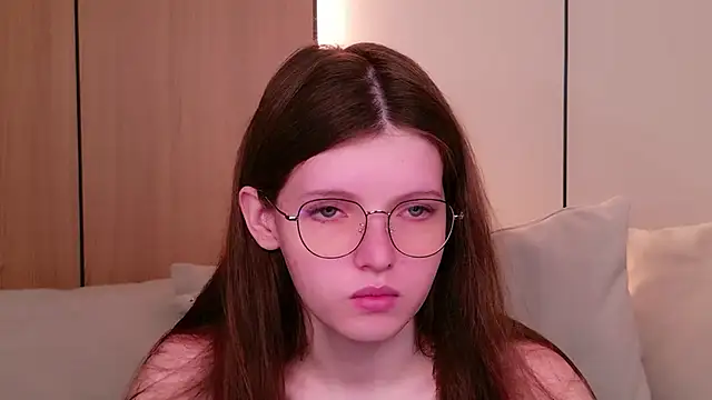 Gaby Essen online show from April 2026 08:59:02 PM