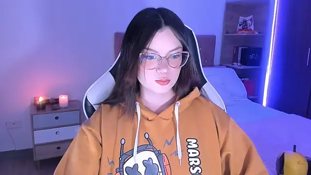 OphelianaRose33 online show from September 2025 11:37:02 PM