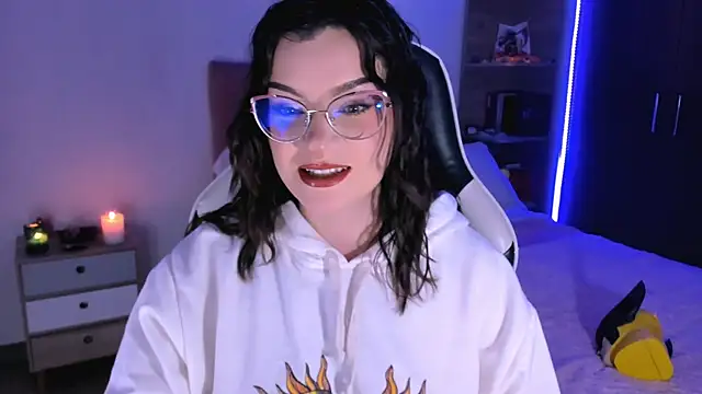 OphelianaRose33 online show from October 2025 10:55:01 PM