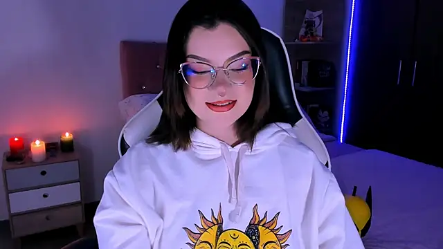 OphelianaRose33 online show from October 2025 07:27:01 PM