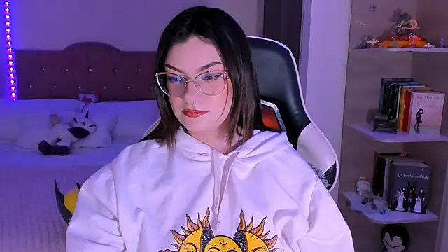 OphelianaRose33 online show from December 2025 09:51:01 PM