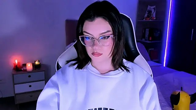 OphelianaRose33 online show from October 2025 10:54:02 PM