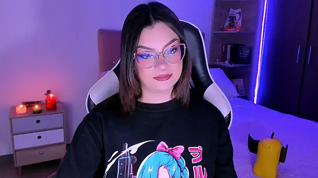 OphelianaRose33 online show from November 2025 09:25:02 PM