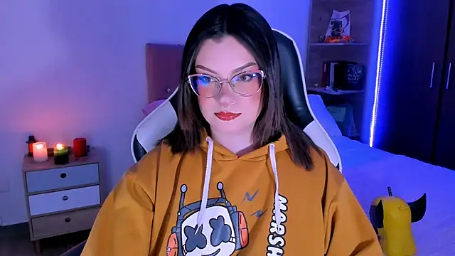 OphelianaRose33 online show from November 2025 09:41:01 PM