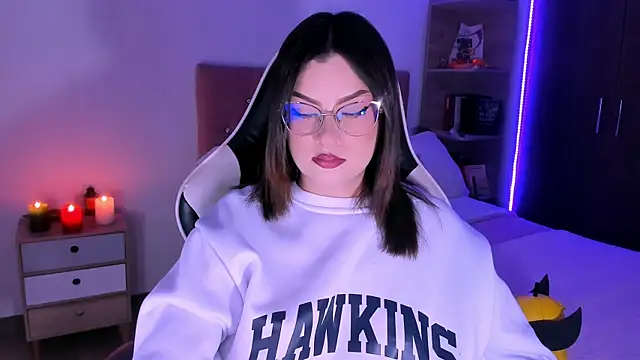 OphelianaRose33 online show from November 2025 10:10:02 PM