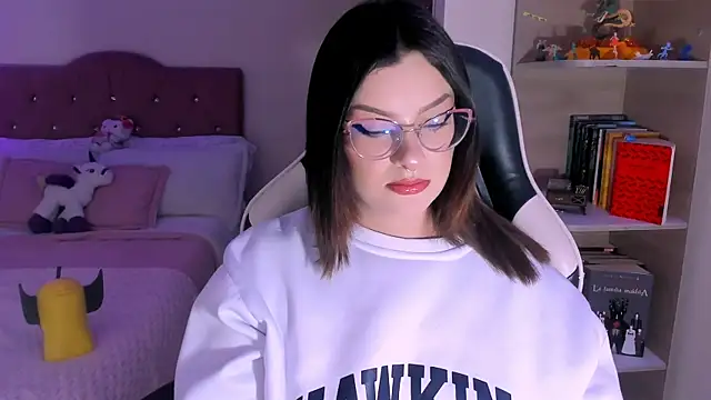 OphelianaRose33 online show from January 2026 10:25:02 PM