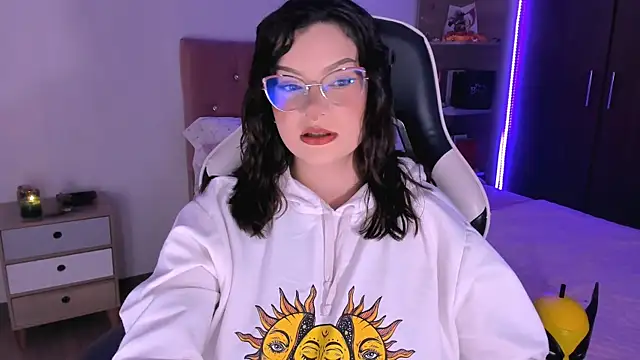 OphelianaRose33 online show from September 2025 08:25:02 PM