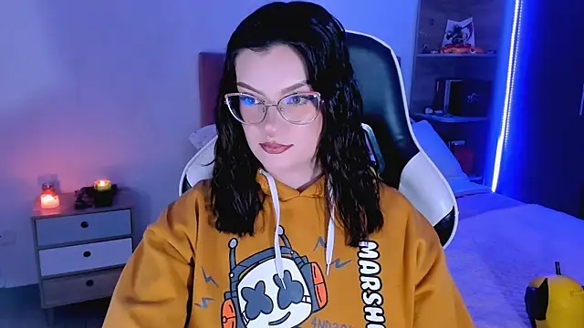 OphelianaRose33 online show from September 2025 10:17:02 PM