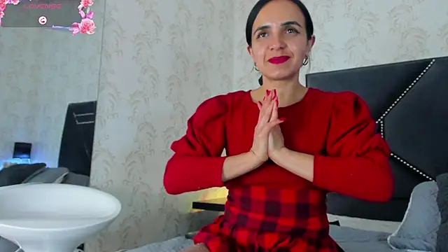 Snapshot of white_leti chatting on December 2025 10:32:01 PM white leti online show from December 2025 10:32:01 PM