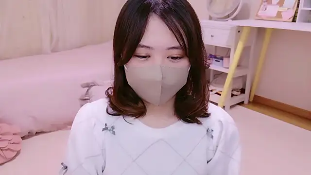 SATOMI xo online show from December 2025 04:41:01 PM