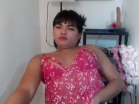 Snapshot of FROXXX21 chatting on June 2026 05:23:02 AM FROXXX21 online show from June 2026 05:23:02 AM