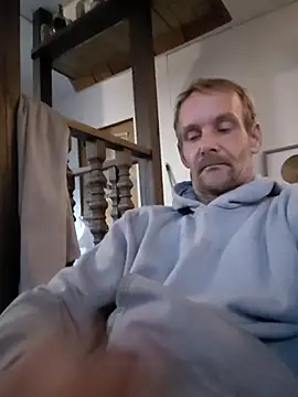 Hungwell1515 online show from February 2026 12:23:01 PM