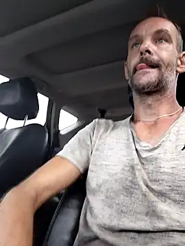 Hungwell1515 online show from October 2025 12:17:02 PM