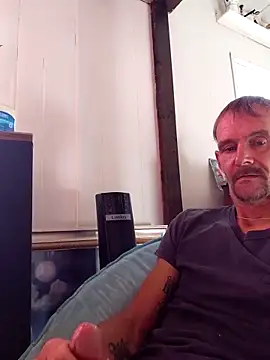 Hungwell1515 online show from April 2026 01:23:02 PM