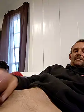 Hungwell1515 online show from November 2025 02:39:02 PM