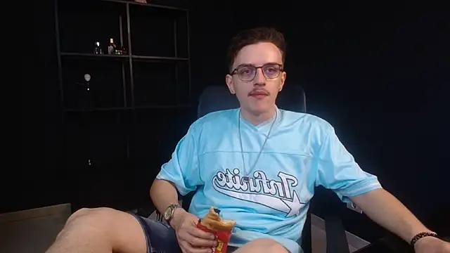 FelixStarkk online show from June 2026 04:31:02 AM