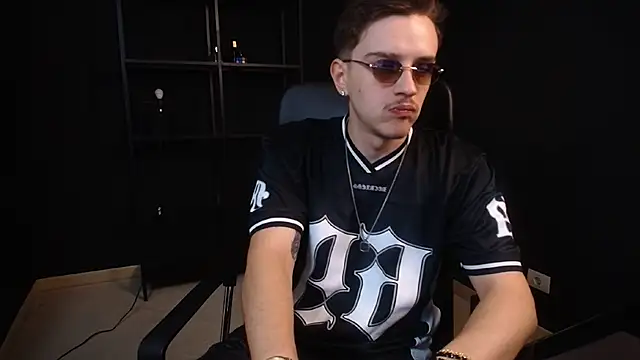 FelixStarkk online show from July 2026 06:14:01 AM