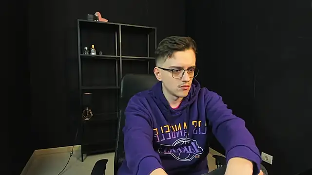 FelixStarkk online show from April 2026 04:30:02 AM