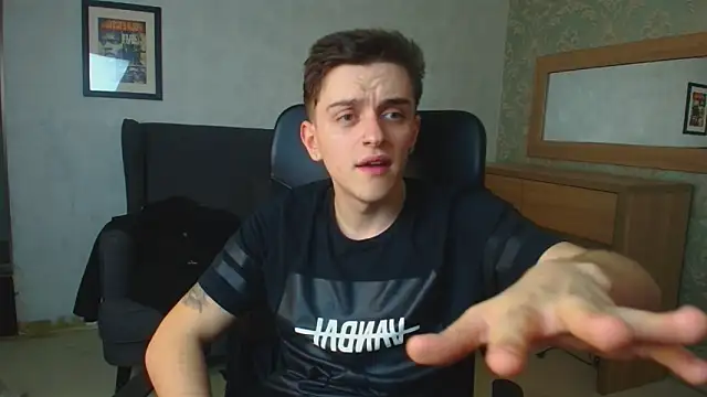 FelixStarkk online show from December 2025 05:26:02 PM