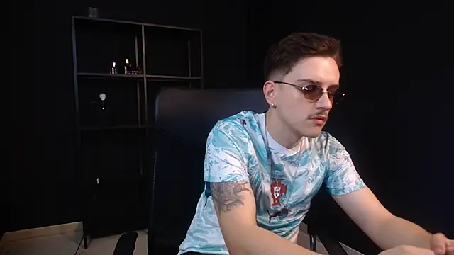 FelixStarkk online show from June 2026 04:51:01 AM