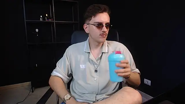 FelixStarkk online show from June 2026 05:56:02 AM