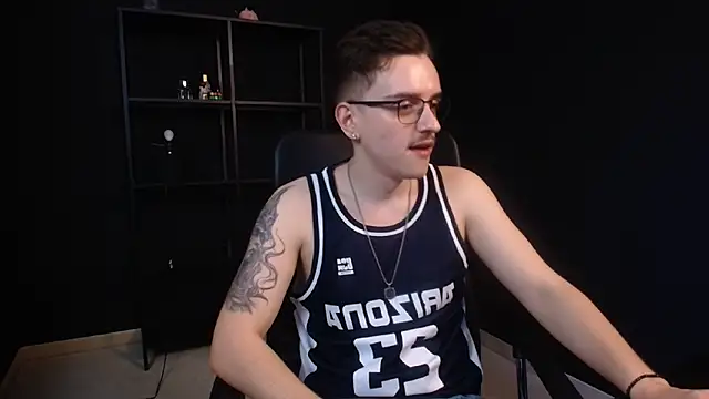 FelixStarkk online show from May 2026 06:43:02 AM