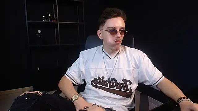 FelixStarkk online show from June 2026 04:28:01 AM
