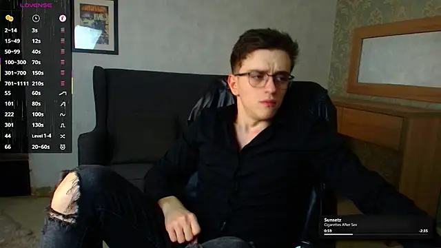 FelixStarkk online show from December 2025 08:20:01 PM