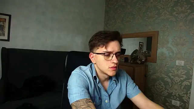 FelixStarkk online show from October 2025 05:06:01 AM