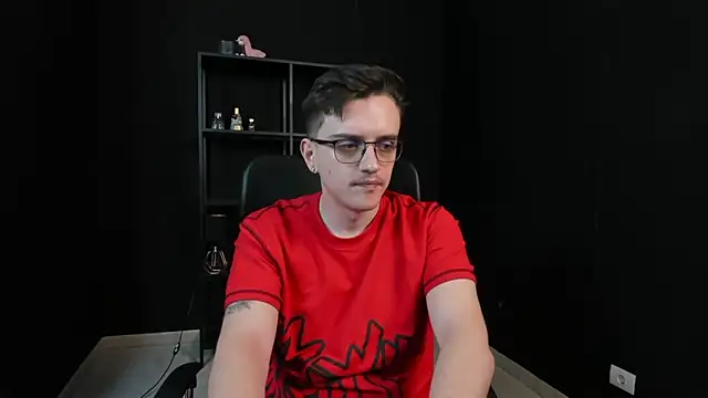 FelixStarkk online show from May 2026 06:37:02 AM