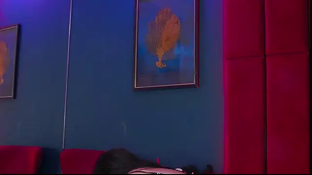 AdelynnReeds online show from November 2025 06:46:02 AM