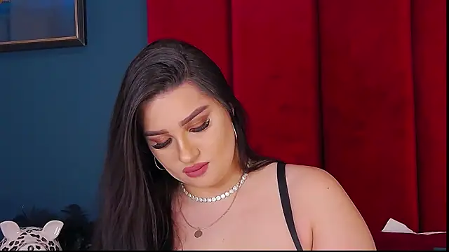 Snapshot of AdelynnReeds chatting on January 2026 07:01:01 AM AdelynnReeds online show from January 2026 07:01:01 AM