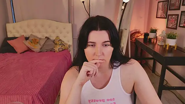 Snapshot of love_me__tonight_ chatting on November 2025 10:19:01 AM love me tonight online show from November 2025 10:19:01 AM