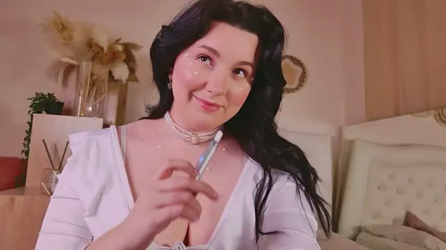 love me  tonight  online show from February 2026 08:31:02 PM